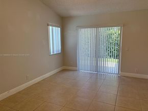 4304 Beechwood Cir, Weston FL 33331