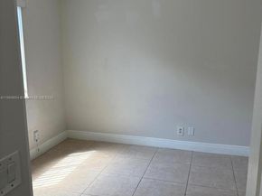 4304 Beechwood Cir, Weston FL 33331