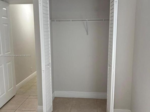 4304 Beechwood Cir, Weston FL 33331