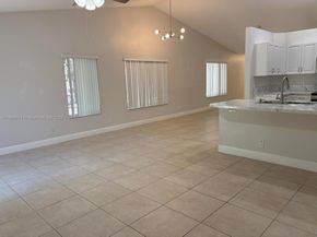 4304 Beechwood Cir, Weston FL 33331