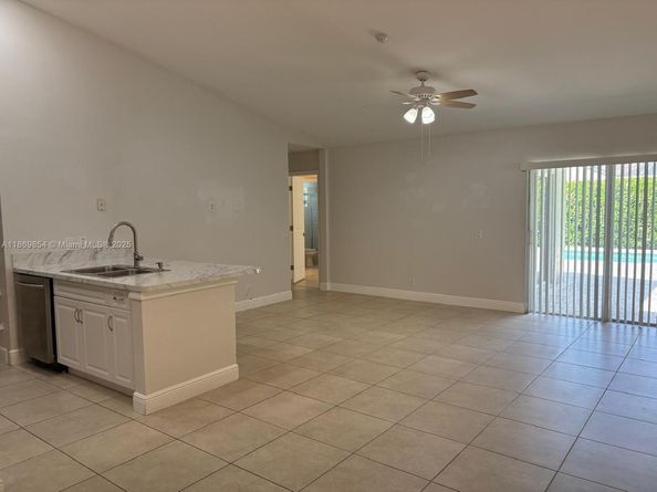 4304 Beechwood Cir, Weston FL 33331