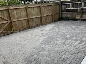 10916 SW 70th Ter, Miami FL 33173