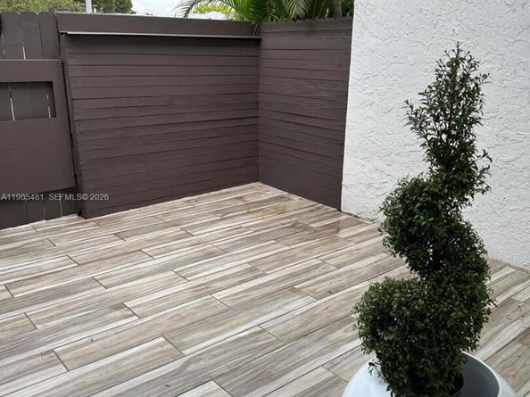 10916 SW 70th Ter, Miami FL 33173