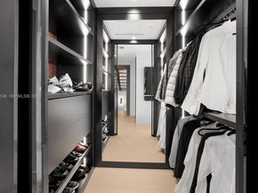 90 SW 3rd St PH14, Miami FL 33130