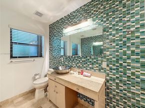 2810 Crystal Ct, Miami FL 33133