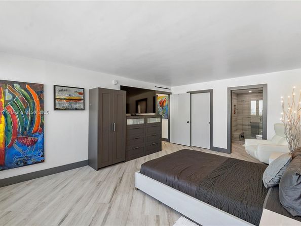 7135 Collins Ave 1735, Miami Beach FL 33141