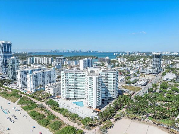 7135 Collins Ave 1735, Miami Beach FL 33141