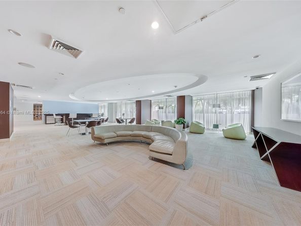 951 Brickell Ave 3201, Miami FL 33131