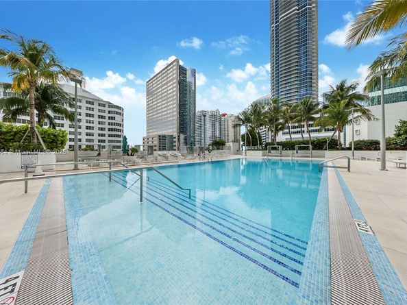 951 Brickell Ave 3201, Miami FL 33131