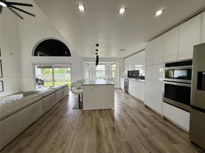 5511 NW 51st Ave, Coconut Creek FL 33073