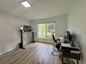 5511 NW 51st Ave, Coconut Creek FL 33073