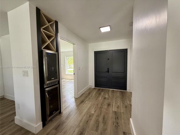 5511 NW 51st Ave, Coconut Creek FL 33073