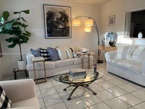 17 Westbury A 17, Deerfield Beach FL 33442