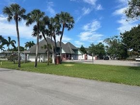 17 Westbury A 17, Deerfield Beach FL 33442