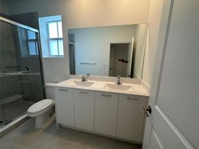 2382 NW 131st Cir, Miami FL 33167