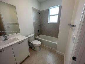 2382 NW 131st Cir, Miami FL 33167
