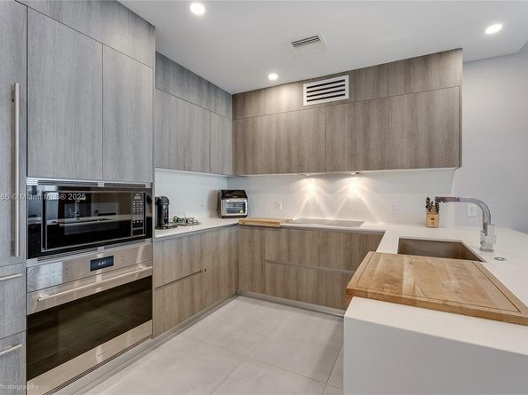 17550 Collins Ave 1404, Sunny Isles Beach FL 33160