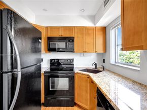 609 NE 13th Ave 301, Fort Lauderdale FL 33304