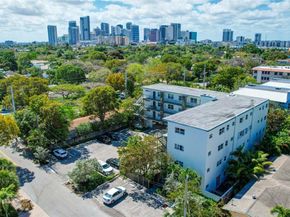 609 NE 13th Ave 301, Fort Lauderdale FL 33304