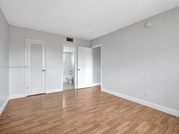 609 NE 13th Ave 301, Fort Lauderdale FL 33304