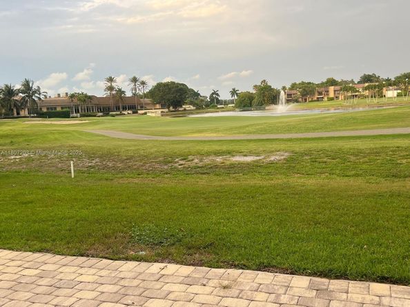 4545 Luxemburg Ct 103, Lake Worth FL 33467