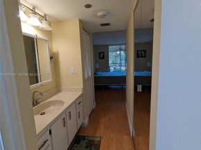 900 Saint Charles Pl L6, Pembroke Pines FL 33026