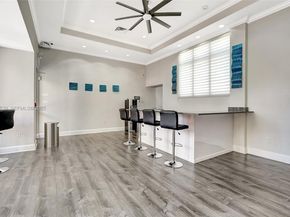 3340 NE 190th St 1101, Aventura FL 33180