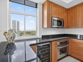 3340 NE 190th St 1101, Aventura FL 33180