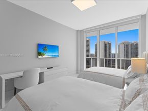 4100 Island Blvd 1702, Aventura FL 33160