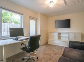 1707 NE 52nd St, Fort Lauderdale FL 33334