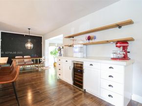 1707 NE 52nd St, Fort Lauderdale FL 33334