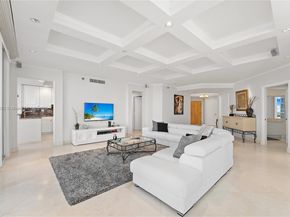 21150 Point Pl 1102, Aventura FL 33180