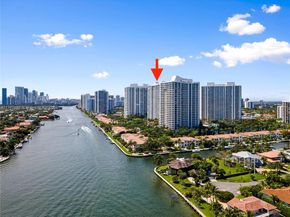 21150 Point Pl 1102, Aventura FL 33180