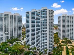 21150 Point Pl 1102, Aventura FL 33180
