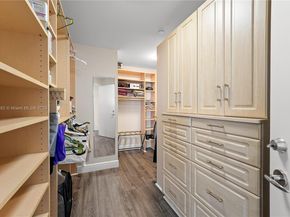 21150 Point Pl 1102, Aventura FL 33180