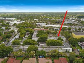 17255 SW 95th Ave 445, Palmetto Bay FL 33157