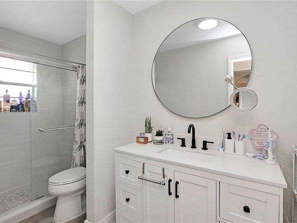 17255 SW 95th Ave 445, Palmetto Bay FL 33157