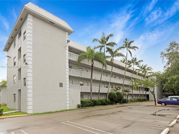 17255 SW 95th Ave 445, Palmetto Bay FL 33157