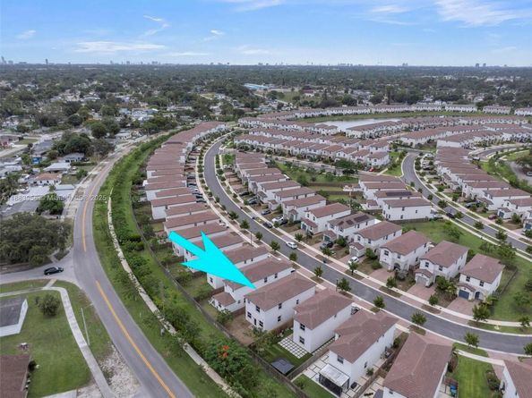 2409 NW 131st Cir, Miami FL 33167