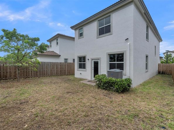 2409 NW 131st Cir, Miami FL 33167