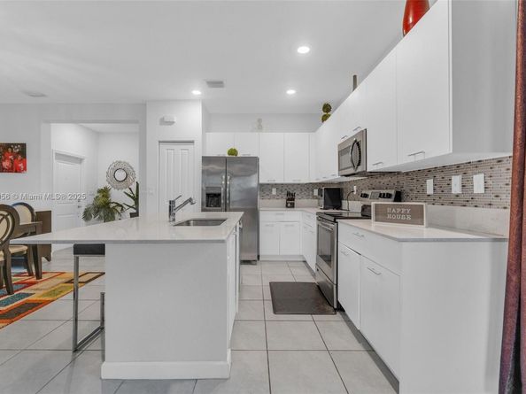 2409 NW 131st Cir, Miami FL 33167