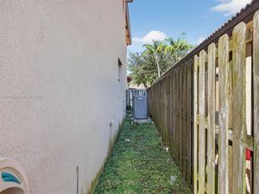 379 NE 25th Ter, Homestead FL 33033