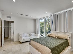 Undisclosed Address #A11974186, Fort Lauderdale FL 33308