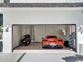 Undisclosed Address #A11974186, Fort Lauderdale FL 33308