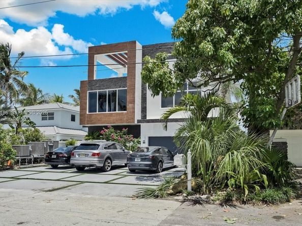 Undisclosed Address #A11974186, Fort Lauderdale FL 33308