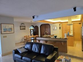 11531 NW 27th St, Plantation FL 33323