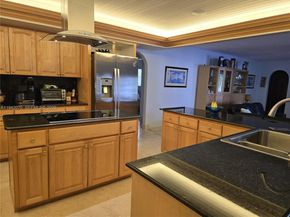 11531 NW 27th St, Plantation FL 33323