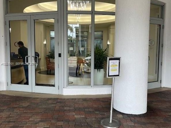 Undisclosed Address #A12000101, Hollywood FL 33020