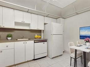 20100 W Country Club Dr 405, Aventura FL 33180