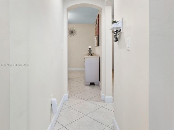 4461 SW 162nd Ct, Miami FL 33185